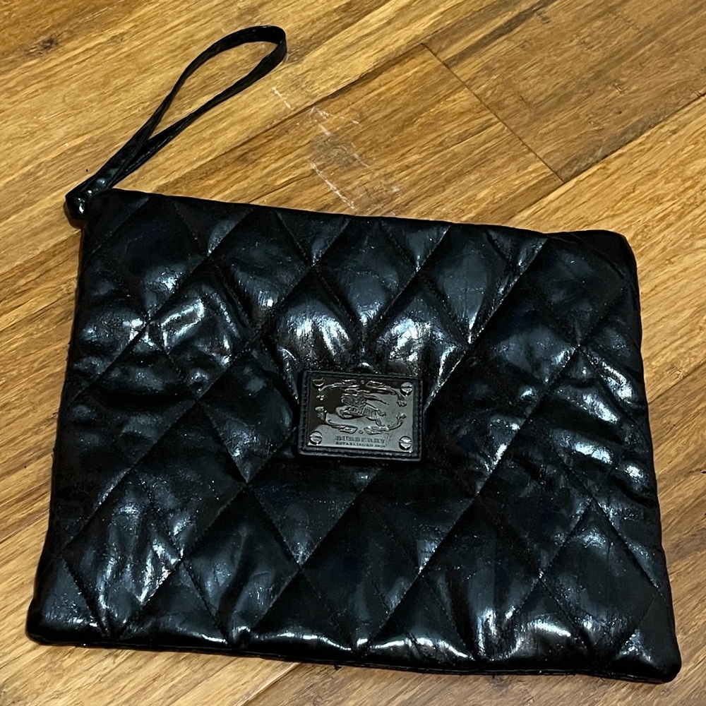 Burberry makeup toiletries bag